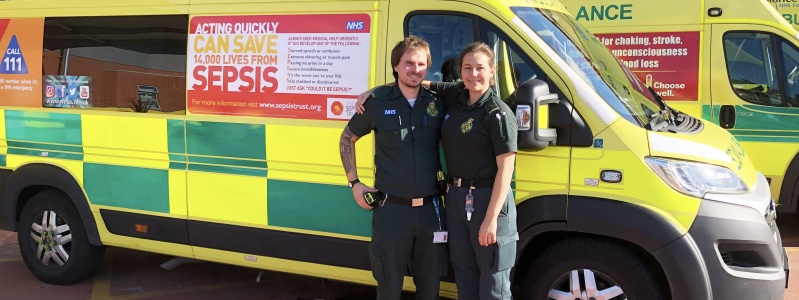 Paramedic Couple Win Rugby School Wedding Competition